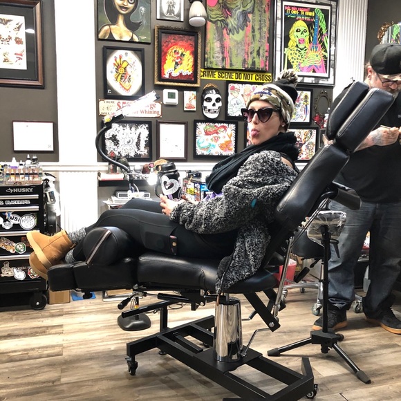 Meet your Posher, Jess - Picture 11 of 16